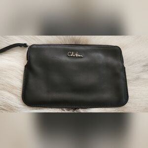 🎁Cole Haan black soft leather wristlet wallet